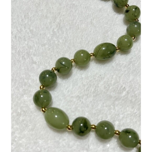 Joan Rivers VTG NECKLACE SEMI PRECIOUS Green Jasper POLISHED STONE 12mm 30in - Picture 6 of 8